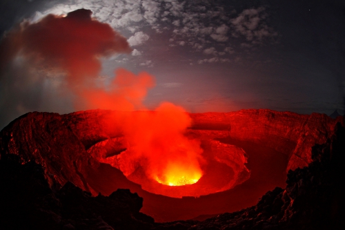 Nyiragongo-Volcano-Congo.ngsversion.1498068468765.jpg